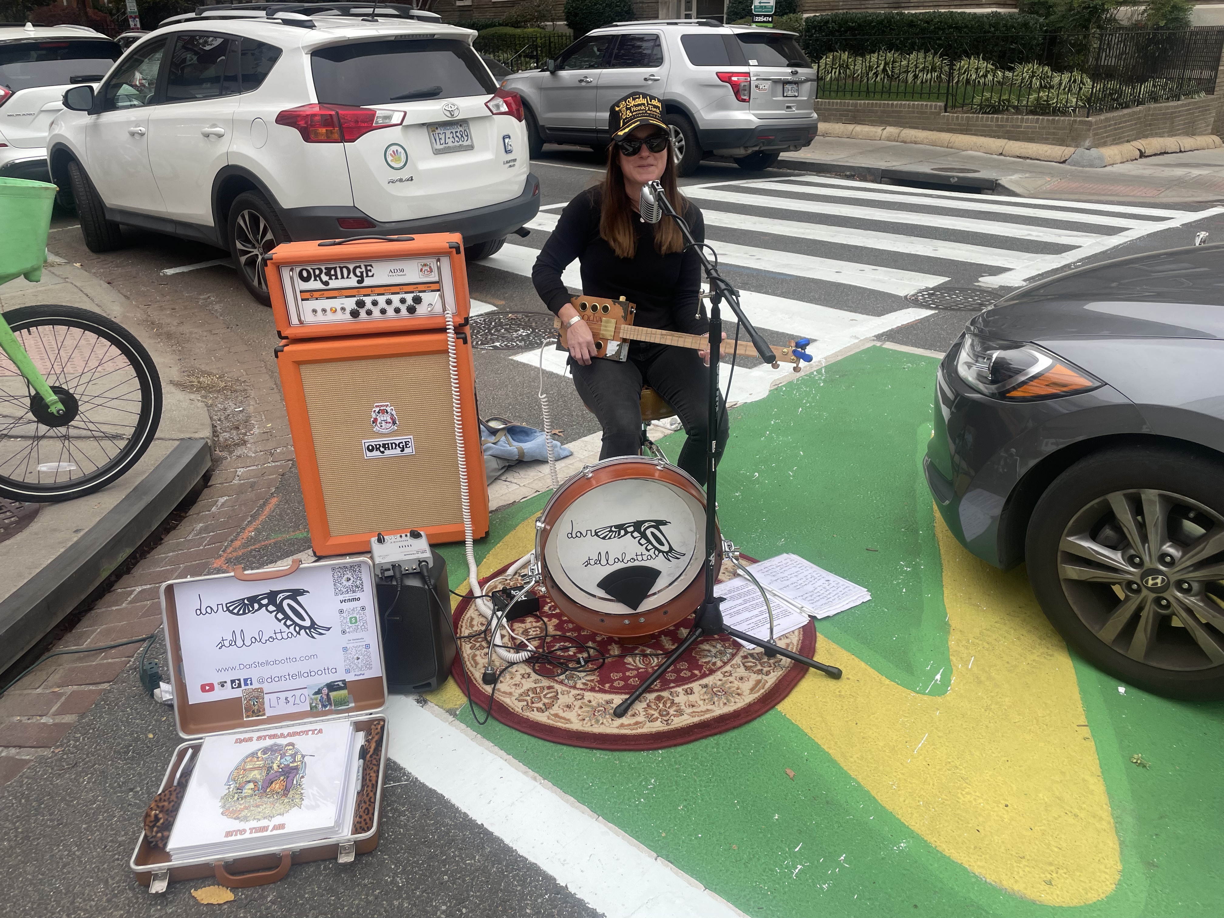 Live music at the Adams Morgan Vintage Market